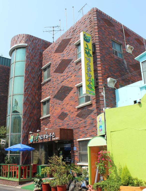 Green Guesthouse Jeju Exterior photo